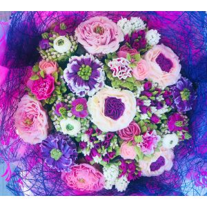 Purple Petal Perfection: Floral Cupcake Bouquet